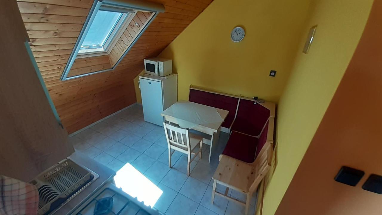 Patri Apartmanhaz Keszthely Exterior photo